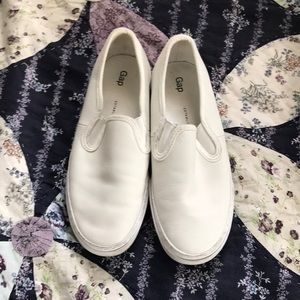 Gap White Leather Slip On Sneaker